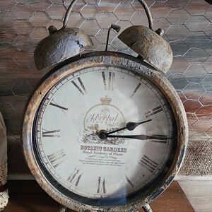 Rustic primitive farmhouse clock